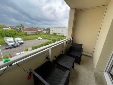 T3 EN RESIDENCE SECURISEE AVEC BALCON ET PARKING - Photo 2