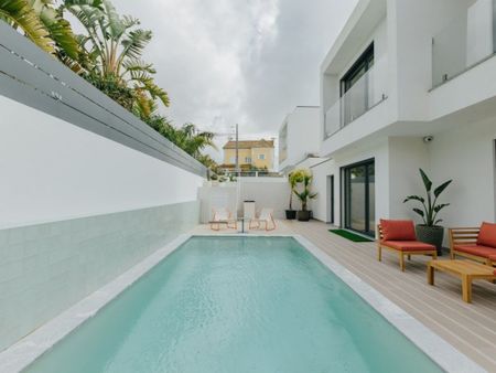 Luxury Detached House for rent in Vale Cavala, Charneca de Caparica, Almada, Distrito de Setúbal - Photo 5