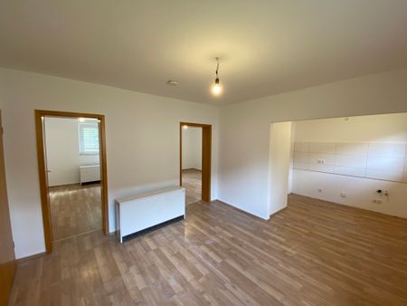 Sanierte 2,5 Zimmer-Wohnung in grüner Lage! - Foto 5