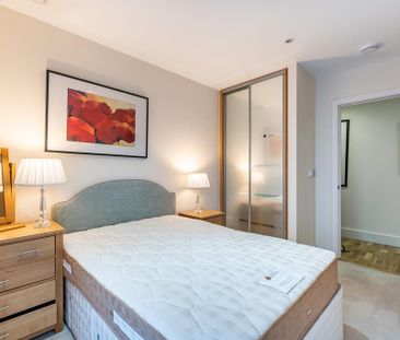 3 bedroom flat to rent - Photo 5