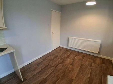 Watergarth, Walney Island, Barrow-in-furness, LA14 - Photo 5