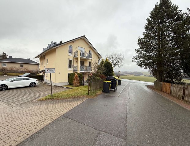 1. OG mit Feldblick / Süd-West-Balkon / Bad mit Wanne+Fenster+Dusche / Stellplatz - Photo 1