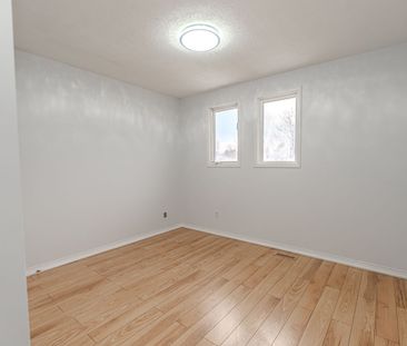 For Lease - 111 Garden Drive, Barrie, Ontario - Photo 2