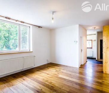 PRONÁJEM BYTU 1+KK 38 m - Fotografie 3