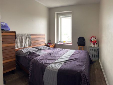 For Lease - 3 Vanhorne Close, Brampton, Ontario - Photo 2