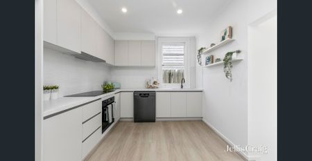 Four Bedroom Edwardian Home in Williamstown - Photo 2