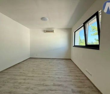 Pronájem moderního bytu 2+kk, 55 m - Fotografie 1