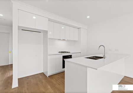 11/50 Plush Circuit, Epping, VIC, 3076 - Photo 4
