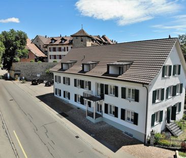 Lichtdurchflutete 2.5-Zimmer-Dachwohnung in Diessenhofen - Photo 1