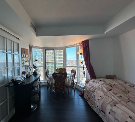 For Lease - 8 Park Rd Road Unit# One Bedroom, Toronto, Ontario - Photo 2