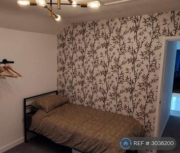 3 bedroom terraced house to rent - Photo 6