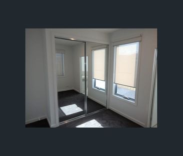 MODERN TWO BEDROOM UNIT WITH ENSUITE - Photo 2