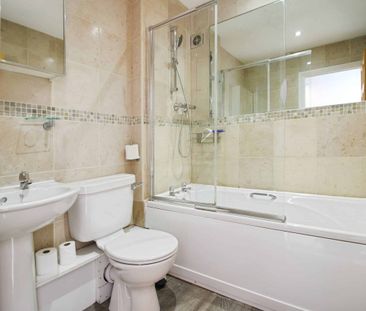 Manor Farm, Purton Stoke, Swindon, Swindon, SN5 - Photo 2