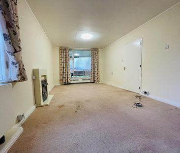 1 Bed Flat - Photo 3