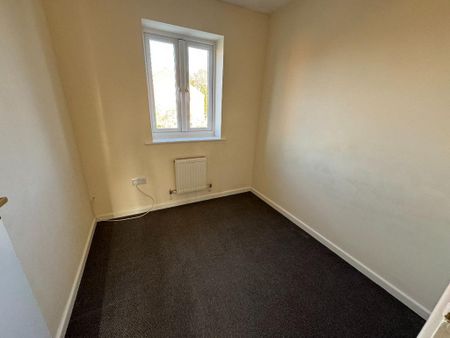 2 bedroom semi-detached house to rent - Photo 5