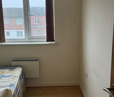 2 Bed Flat, Sugar Mill Square, M5 - Photo 6