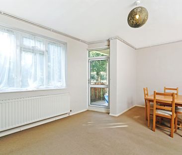 Chilworth Court, Windlesham Grove, Wimbledon, SW19 flat to rent - Photo 4