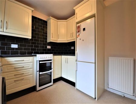2 Bedroom Semi Detached Available Arranging tenancy - Photo 5