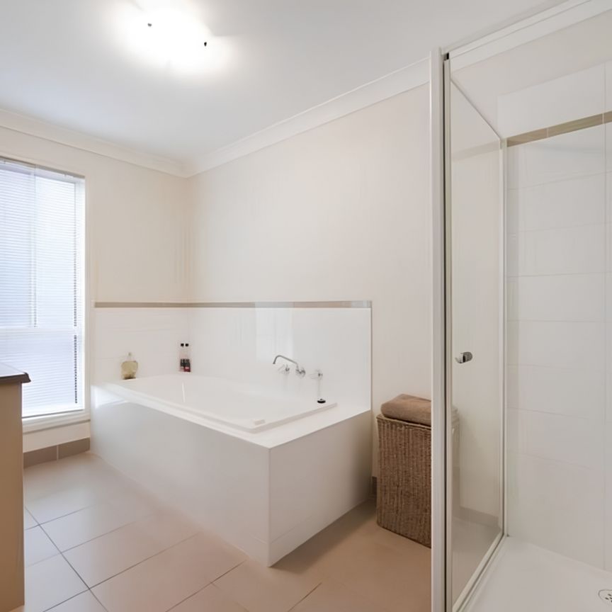 35 Drysdale Crescent, Point Cook VIC, Belconnen - Photo 1