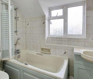 Chestnut Avenue, Slough, SL3 - Photo 4