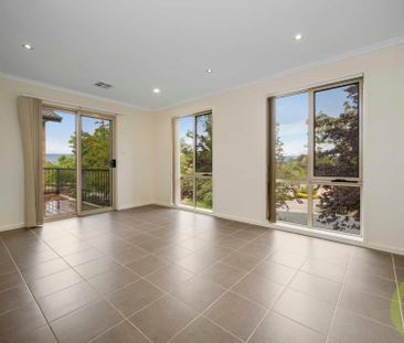 Family Home in Peaceful Location with Mountain Views - Photo 4