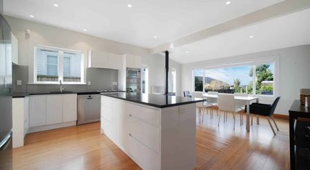 Two Level Family Ready Home in a Prime Location - Photo 4