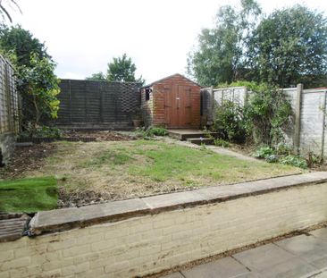 3 bedroom terraced house to rent - Photo 5