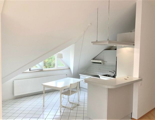 RESERVIERT: PETERSBERG - HELLES DACHGESCHOSSAPPARTEMENT MIT LOGGIA... - Photo 1