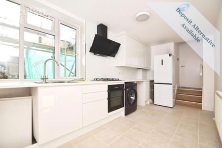 3 bedroom apartment to rent - Photo 2