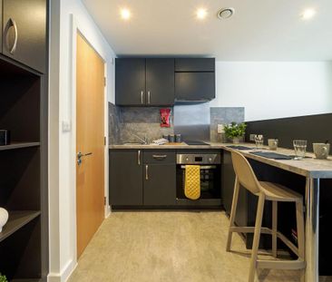 Studio to rent - Photo 6