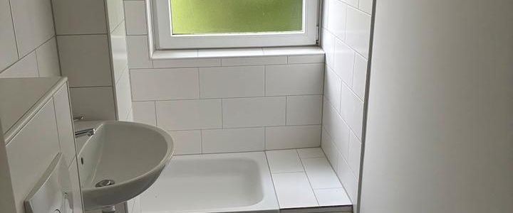 Erstbezug nach Sanierung – Charmante Wohnung in ruhiger grüner Lage von Elmshorn HHS 6 - Photo 1