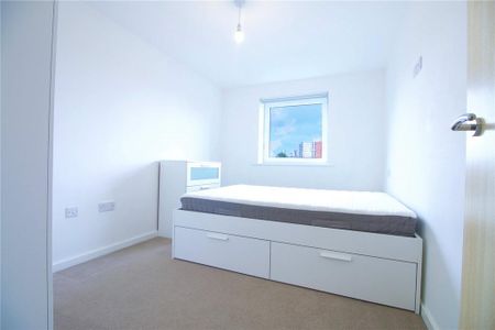 1 bedroom flat to rent - Photo 5