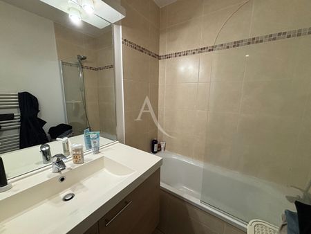 Location Appartement 2 pièces 37m² NICE 06100 - Photo 4