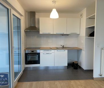 Location Appartement 4 pièces 81m² RENNES 35000 - Photo 3