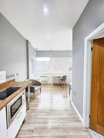 Studio to rent - Photo 2