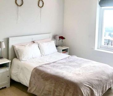 Ross Road, South Norwood, London, SE25 - Photo 1