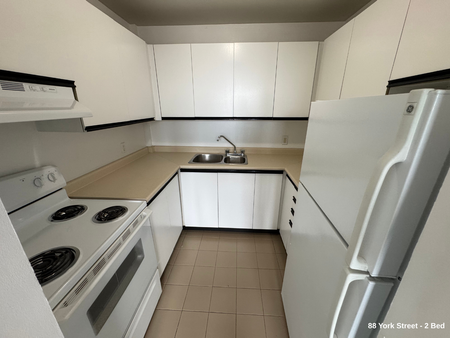 One Bedroom Apartment - Photo 5
