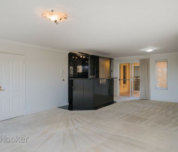 4/30 Waterloo Crescent, EAST PERTH - Photo 2