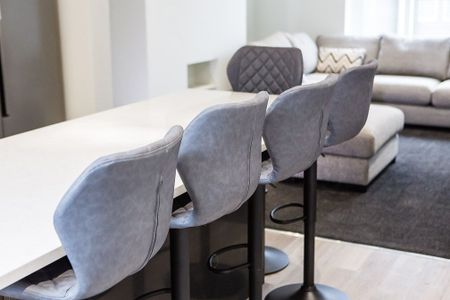 Cliff Mount, Hyde Park, Leeds - Photo 5