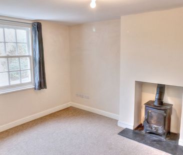 3 bedroom semi detached house to rent - Photo 2