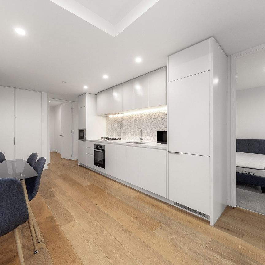 Best Living in the Heart of Box Hill - Photo 1