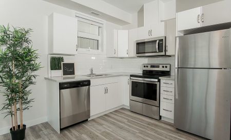 207-18 Picardy Place, Winnipeg, MB - Photo 3