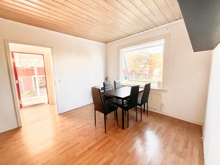 Långgatan, Hova - Foto 4