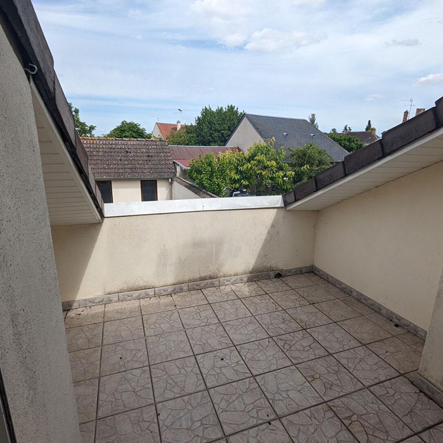 Appartement La Chapelle Saint Ursin 5 pièce(s) 83 m2 - Photo 1