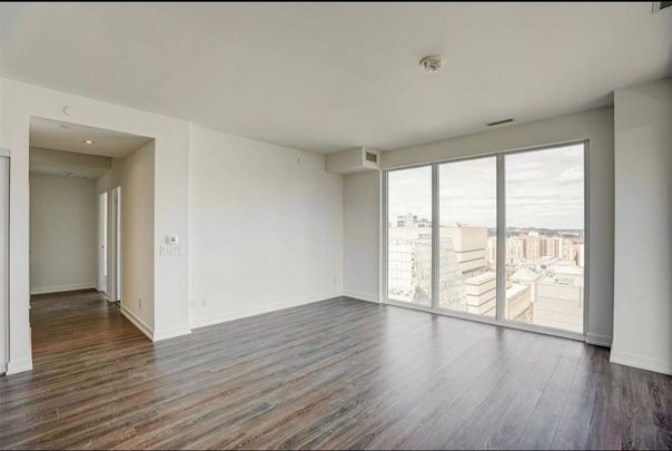 For Lease - 20 Edward Street Unit# 1903, Toronto, Ontario - Photo 1