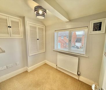 4 bedroom detached house to rent - Photo 4