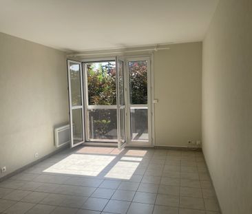 T2 AVEC STATIONNEMENT - Photo 1