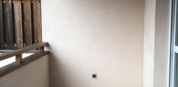 Location appartement récent 3 pièces 63.11 m² à Scionzier (74950) 6 - Photo 2