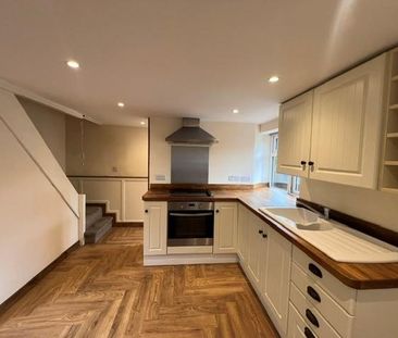 2 bedroom maisonette to rent - Photo 5