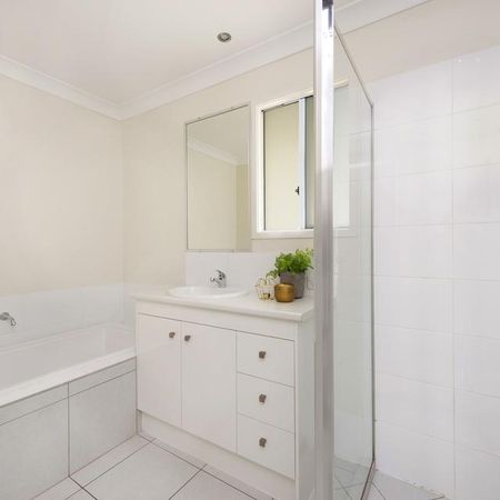 MODERN LIVING IN THE HEART OF MARSDEN - Photo 2